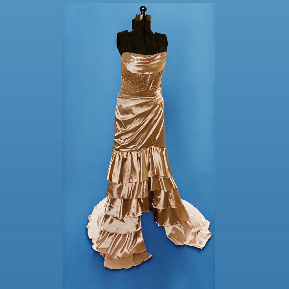 Elegant Gold Strapless Evening Gown